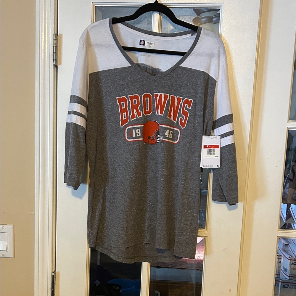 NFL Nike Team Apparel Cleveland Browns 3/4 Sleeve women’s large Shirt